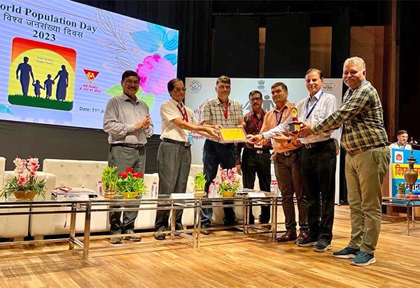 FRHS India honoured on stage at a World Population Day event